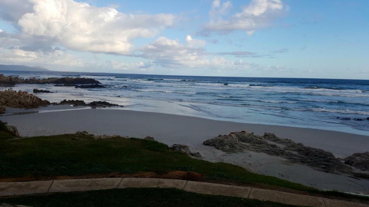 Troon Beach Cottage Hermanus Exterior photo